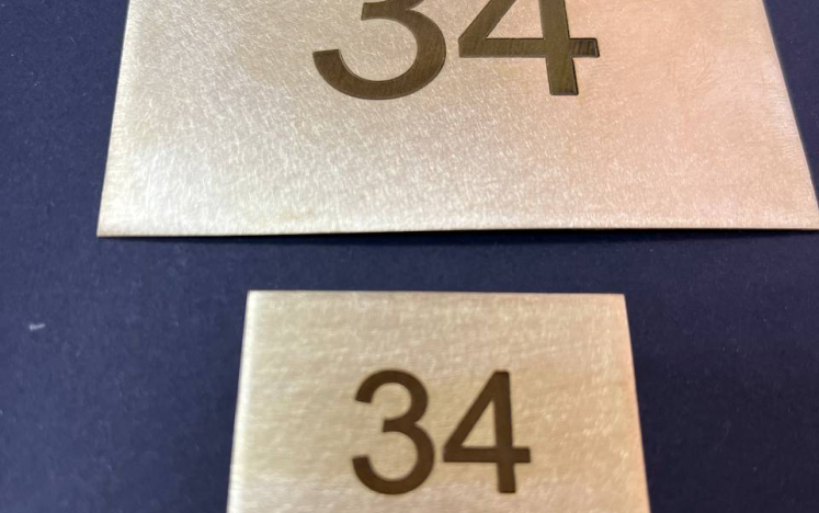 Изготовление табличек